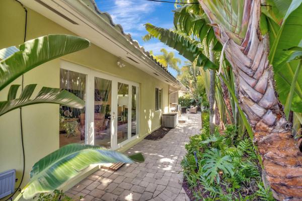 Coral Ridge Galt, 2601 NE 27th Ter, Fort Lauderdale, Florida 33306, image 1