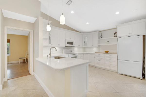 Riverbend, 134 E Riverbend Dr, Sunrise, Florida 33326, image 1