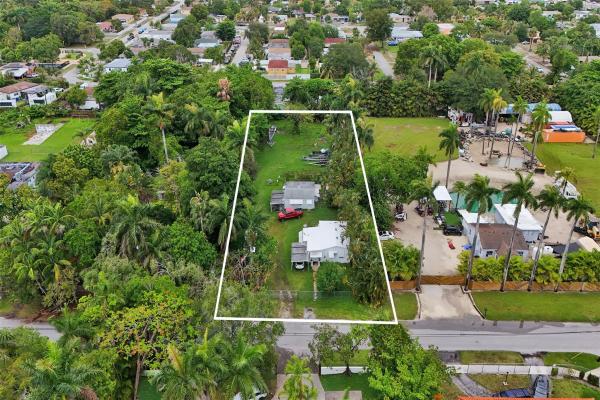 477 NE 154th St, Miami, Florida 33162, image 1
