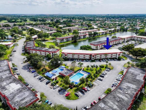Hollybrook Golf & Tennis Club, 311 S Hollybrook Dr #104, Pembroke Pines, Florida 33025, image 1