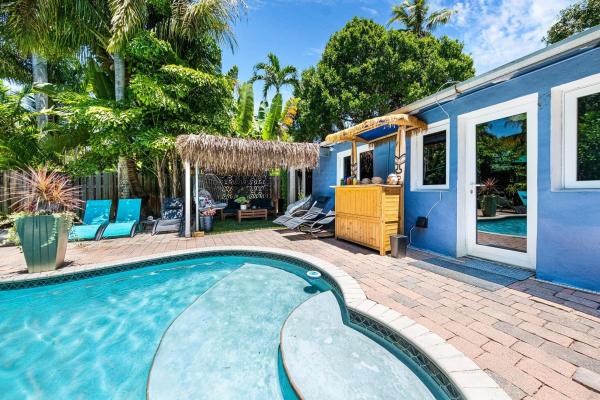 Valencia At Wilton Manors, 540 NE 25th St, Wilton Manors, Florida 33305, image 1