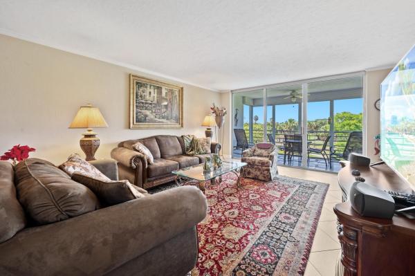 Palm-Aire Country Club 6, 3960 Oaks Clubhouse Dr #403, Pompano Beach, Florida 33069, image 1