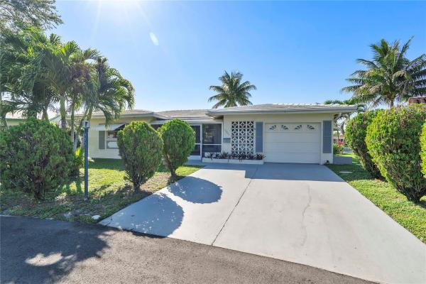 Mainlands Of Tamarac Lakes, 6806 NW 59th St, Tamarac, Florida 33321, image 1
