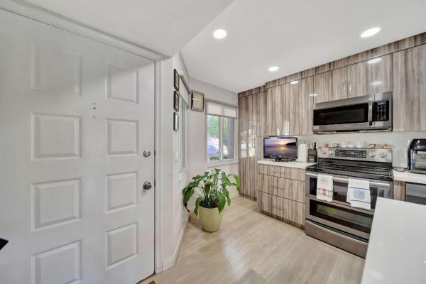 Hawthorne At Century Village, 12900 SW 13th St #113E, Pembroke Pines, Florida 33027, image 1