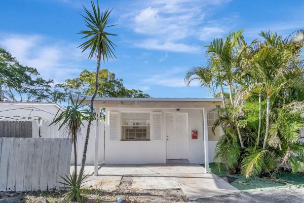 Patterson Park, 411 NE 57th Ct, Fort Lauderdale, Florida 33334, image 1