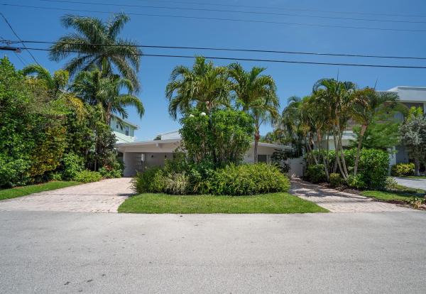 Pompano Isles, 2559 SE 14th St, Pompano Beach, Florida 33062, image 1