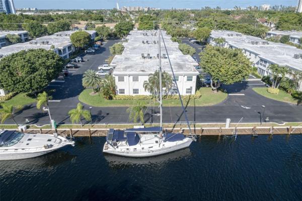 Bay Colony Club, 6373 Bay Club Dr #1, Fort Lauderdale, Florida 33308, image 2