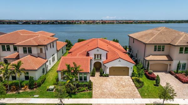Parkland Bay, 8980 W Parkland Bay Trl, Parkland, Florida 33076, image 1