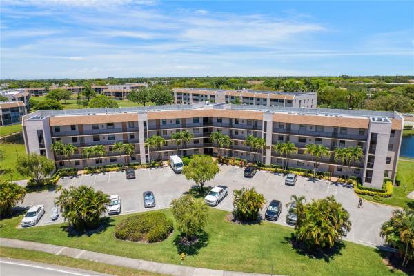 Sunrise Lakes 4, 10101 Sunrise Lakes Blvd #410, Sunrise, Florida 33322, image 1