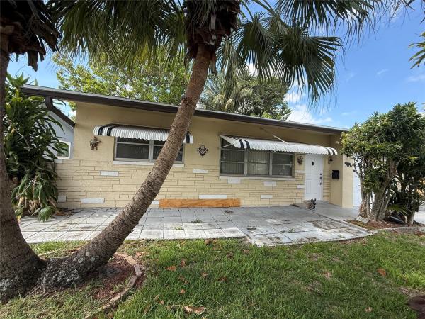 Mainlands Of Tamarac Lakes, 4314 NW 47th Ct, Tamarac, Florida 33319, image 1