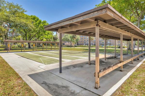 Waters Edge Towers, 4550 NW 18th Ave #702, Deerfield Beach, Florida 33064, image 1