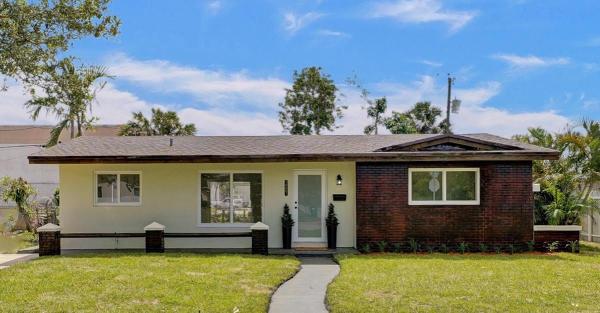 New England Village, 18601 NW 38th Ave, Miami Gardens, Florida 33055, image 1