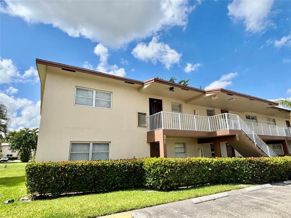 Oriole Gardens 1, 7600 NW 5th Pl #102, Margate, Florida 33063, image 1