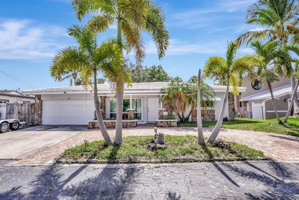 Snug Harbor, 420 SE 14th Ave, Pompano Beach, Florida 33060, image 1