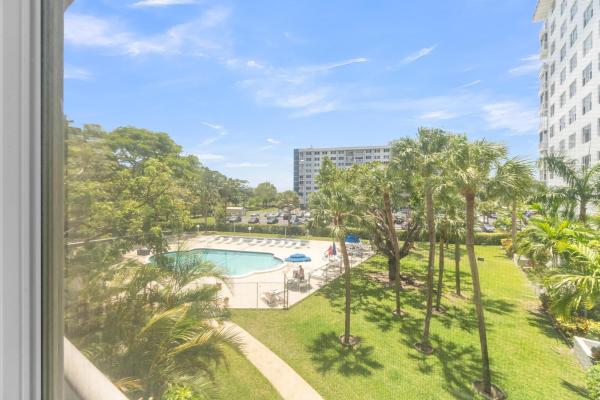 Hillcrest, 3800 Hillcrest Dr #312, Hollywood, Florida 33021, image 1