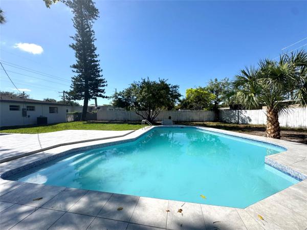 Melrose Park, 411 SW 31st Ave, Fort Lauderdale, Florida 33312, image 1