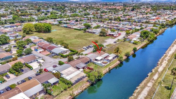 Green Glade Villas, 13000 SW 20th Ter, Tamiami, Florida 33175, image 3