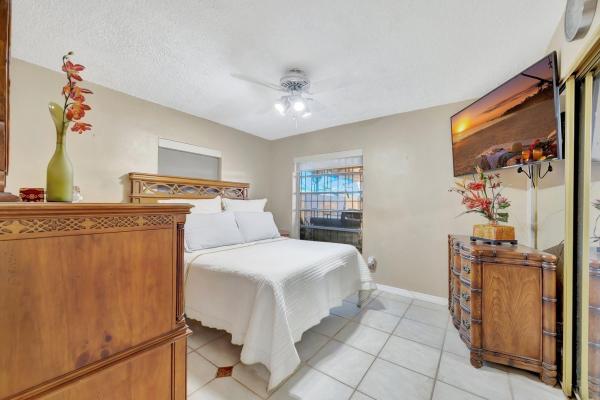 Green Glade Villas, 13000 SW 20th Ter, Tamiami, Florida 33175, image 2