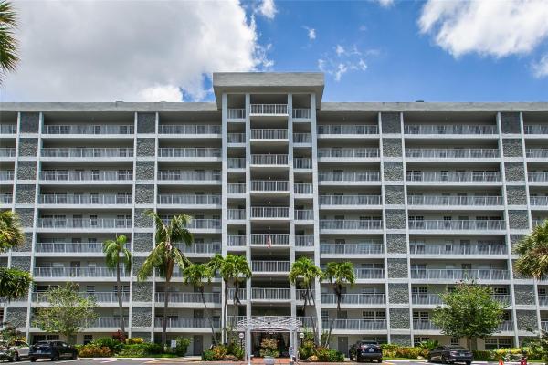 Palm-Aire Country Club 10, 4015 W Palm Aire Dr #306, Pompano Beach, Florida 33069, image 1