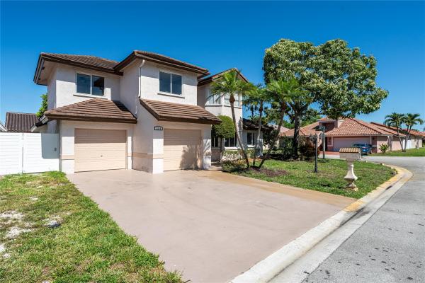 Eagle Creek At Pembroke Lakes South, 1210 Sw 115th Ave, Pembroke Pines, Florida 33025, image 1