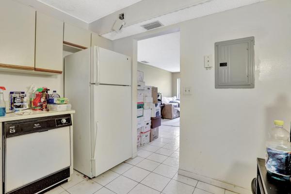 Karanda Village 3, 3691 Cocoplum Cir #3534, Coconut Creek, Florida 33063, image 2