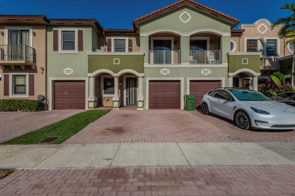 667 NE 35th Ave, Homestead, Florida 33033, image 1