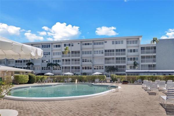 Gulfstream Garden, 330 SE 2nd St #F104, Hallandale Beach, Florida 33009, image 1
