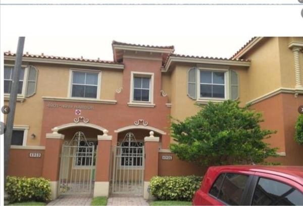 The Villas At Harbor Isles, 4905 N Harbor Isles Dr, Fort Lauderdale, Florida 33312, image 1