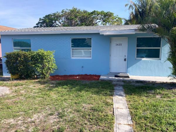 Acrehome Park, 1425 W 36th St, Riviera Beach, Florida 33404, image 1