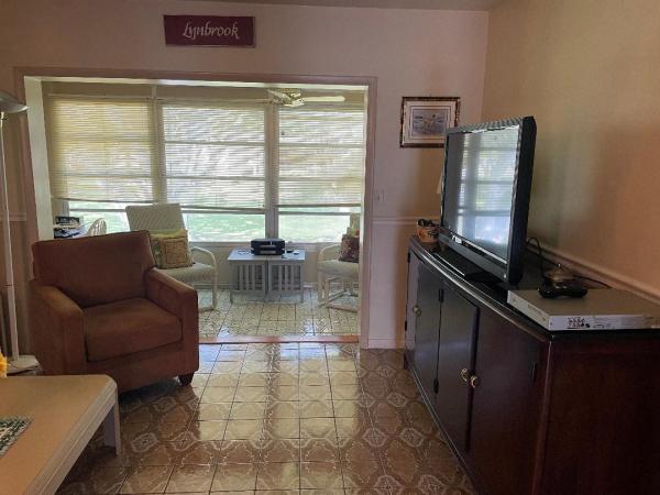 Oriole Gardens 3, 7410 NW 1st St #202, Margate, Florida 33063, image 1