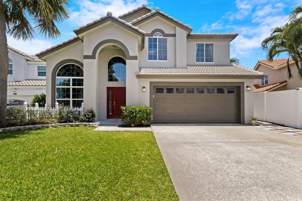 Lakeview Isle At Lake Charleston, 7094 Charleston Point Dr, Lake Worth Beach, Florida 33467, image 1