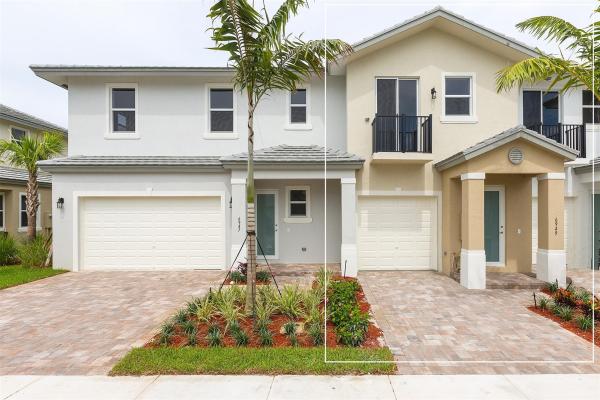 In The Pines, 6965 Pines Cir #29, Coconut Creek, Florida 33073, image 1