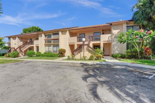 Meadowridge, 2297 SW 15th St #127, Deerfield Beach, Florida 33442, image 1