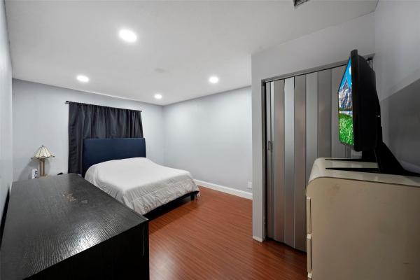 Valencia Village, 5 Matador Ln #4-28, Davie, Florida 33324, image 3