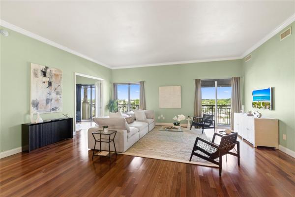 Wilton Station, 2617 NE 14th Ave #505, Wilton Manors, Florida 33334, image 1