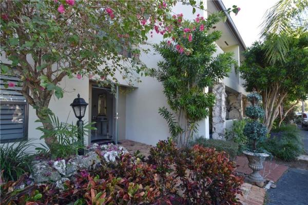 Bayview Village, 6017 Bayview Dr #6017, Fort Lauderdale, Florida 33308, image 1