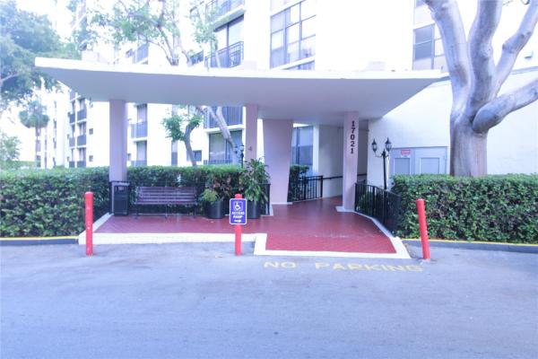 Plaza Of The Americas, 17021 N Bay Rd #609, Sunny Isles Beach, Florida 33160, image 1