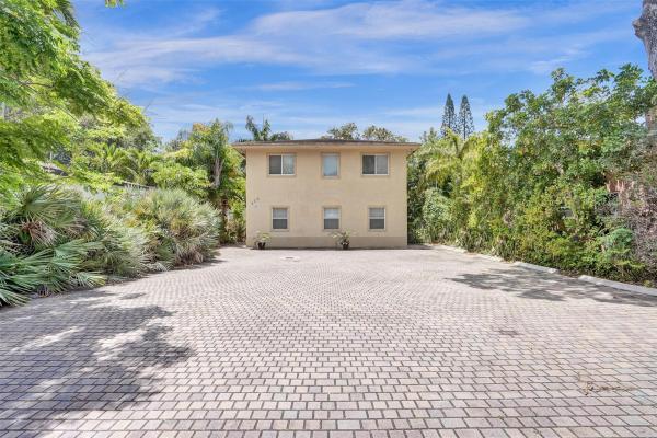 Poinciana Park, 420 SE 18th Ct, Fort Lauderdale, Florida 33316, image 1