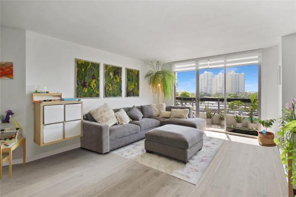 Mystic Pointe Tower 600, 3400 NE 192nd St #607, Miami, Florida 33180, image 1