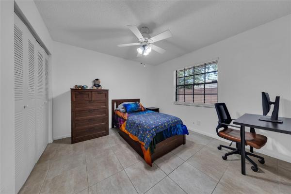 Lakeview Courts At Jacaranda, 8855 W Sunrise Blvd, Plantation, Florida 33322, image 2