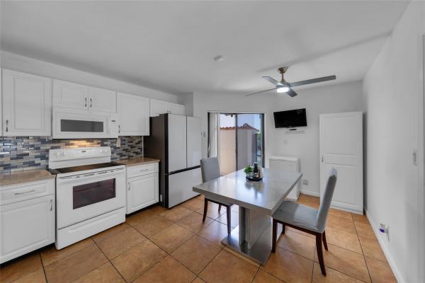 Lakeview Courts At Jacaranda, 8855 W Sunrise Blvd, Plantation, Florida 33322, image 1