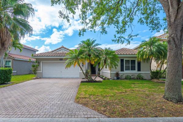 Lake St Croix At Indigo Lakes, 5350 NW 49th St, Coconut Creek, Florida 33073, image 1