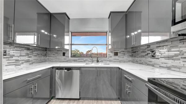 Sunrise Lakes 4, 10433 Sunrise Lakes Blvd #409, Sunrise, Florida 33322, image 3
