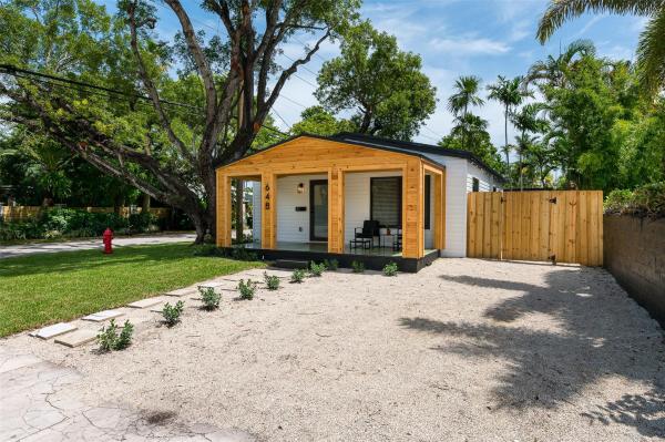 Greens, 648 NE 16th Ter, Fort Lauderdale, Florida 33304, image 1