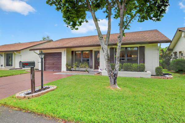 The Meadows Of Crystal Lake, 2053 SW 15th Pl, Deerfield Beach, Florida 33442, image 1