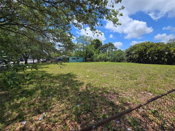 Lincoln Park, 833 NW 12th Ave, Fort Lauderdale, Florida 33311, image 1