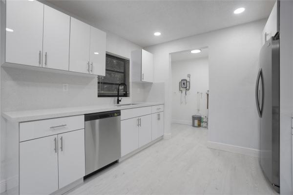 Golden Ridge, 2910 NW 26th St, Fort Lauderdale, Florida 33311, image 3
