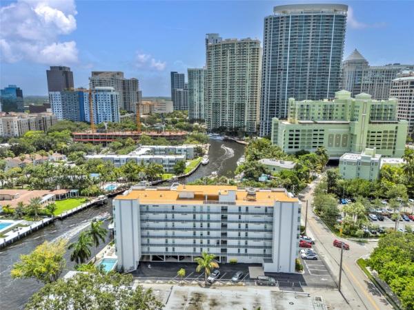 Chateau Mar, 800 SE 4th St #405, Fort Lauderdale, Florida 33301, image 1
