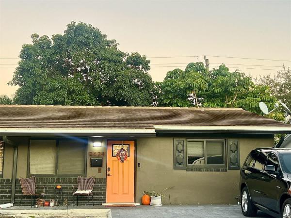 Amadale, 2624 NE 10th Ter, Wilton Manors, Florida 33334, image 1