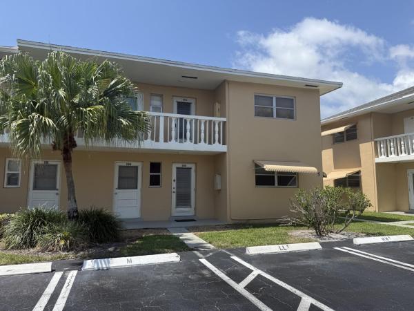 Village Royale, 2101 NE 1st Ct #206, Boynton Beach, Florida 33435, image 1